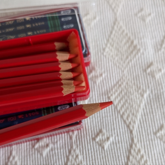 Vintage pencils Schwan Stabilo All surface pencils in red - set of 12 in case - Picture 2 of 11